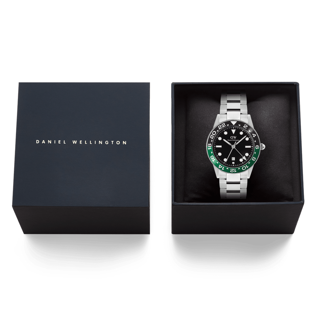 Iconic GMT Link Black Green Ceramic Bezel Silver